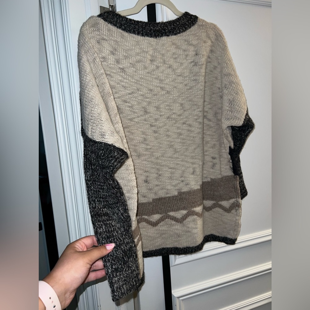 Knit sweater - Picture 2 of 3